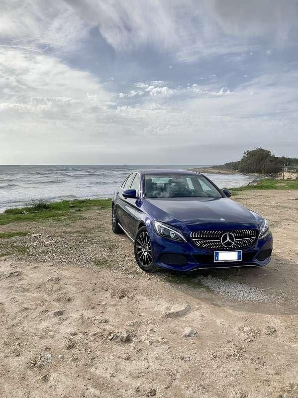 Usata 2016 Mercedes C220 Tre volumi | 19.000 € (Buon prezzo) - Immagine 1/4
