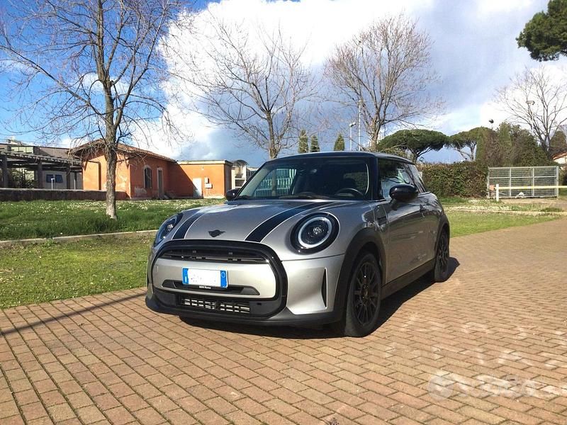 Usata Mini Cooper Essential 136 CV (100 kW) 2023 Grigio Utilitaria