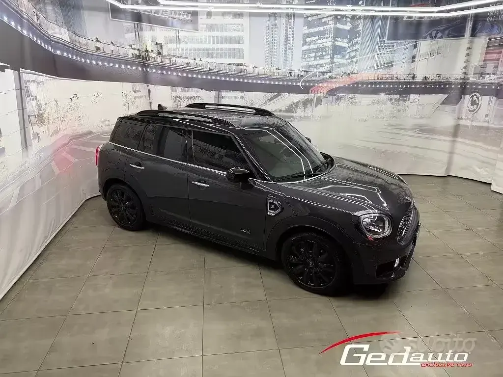 Usata Mini Cooper SD Countryman Hype 190 CV (139 kW) 2020 Grigio SUV