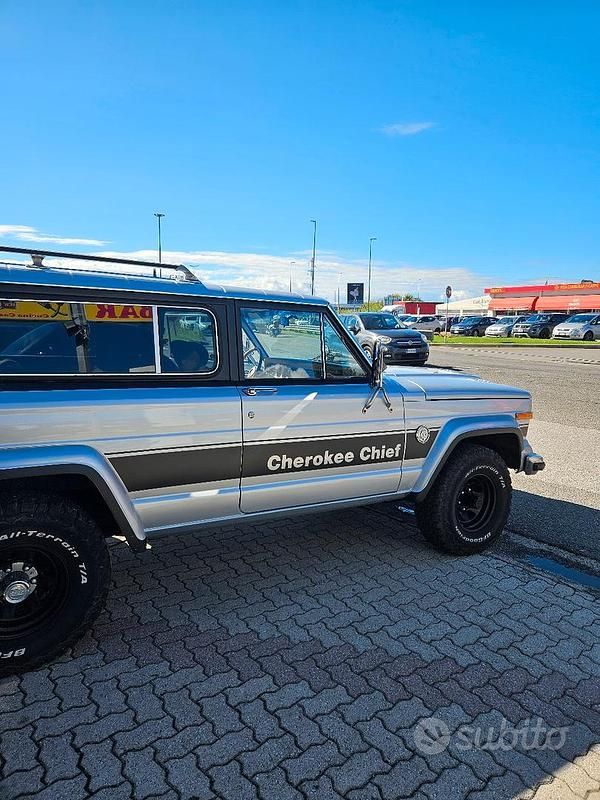 Usata Jeep Cherokee 1982 SUV