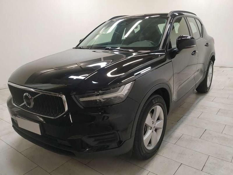 Usata Volvo XC40 Momentum 129 CV (94 kW) 2021 Nero SUV