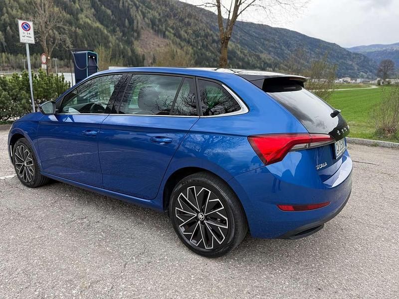 Usata Skoda Scala 116 CV (85 kW) 2020 Blu/azzurro Utilitaria