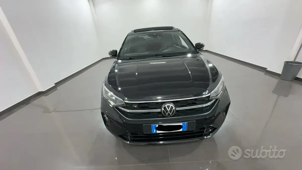 Usata VW Taigo R-line 115 CV (84 kW) 2025 Nero SUV