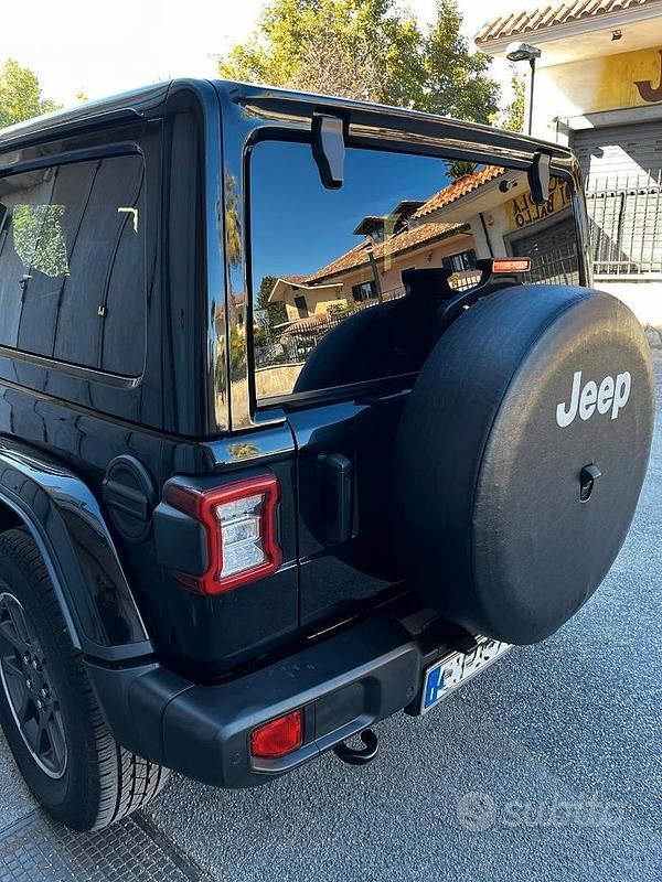 Usado Jeep Wrangler 80th Anniversary 272 HP (200 kW) 2021 Preto SUV
