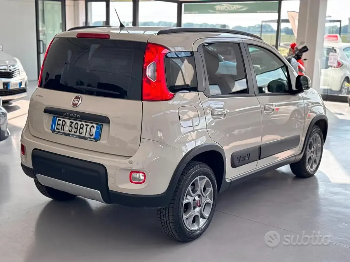 Usata Fiat Panda 4x4 S 85 CV (62 kW) 2013 Bianco Utilitaria