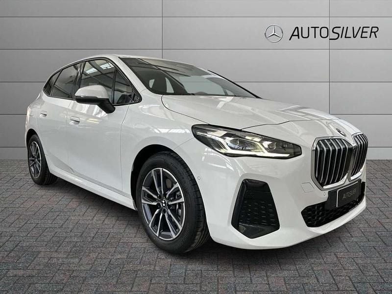 Usata BMW 218 Active Tourer M Sport 150 CV (110 kW) 2024 Bianco / pastello Monovolume
