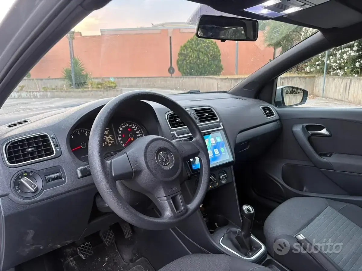 Usata VW Polo Comfortline 69 CV (50 kW) 2011 Grigio Utilitaria