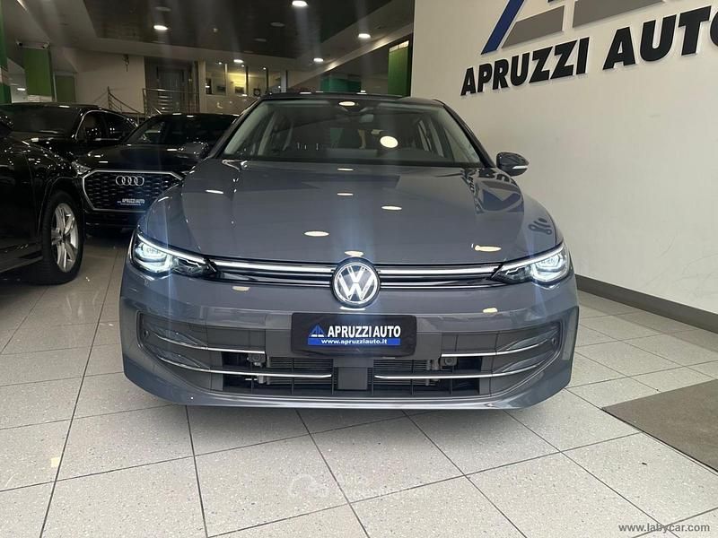 Usata VW Golf VIII Style 150 CV (110 kW) 2025 Grigio Berlina