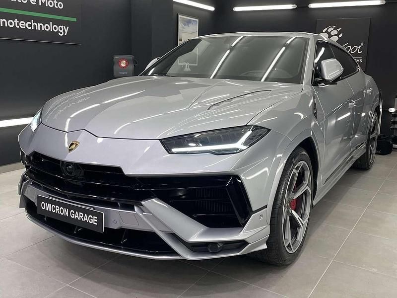 Usata Lamborghini Urus 650 CV (478 kW) 2023 Argento SUV