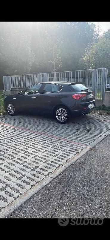 Usata Alfa Romeo Giulietta 120 CV (88 kW) 2016 Utilitaria