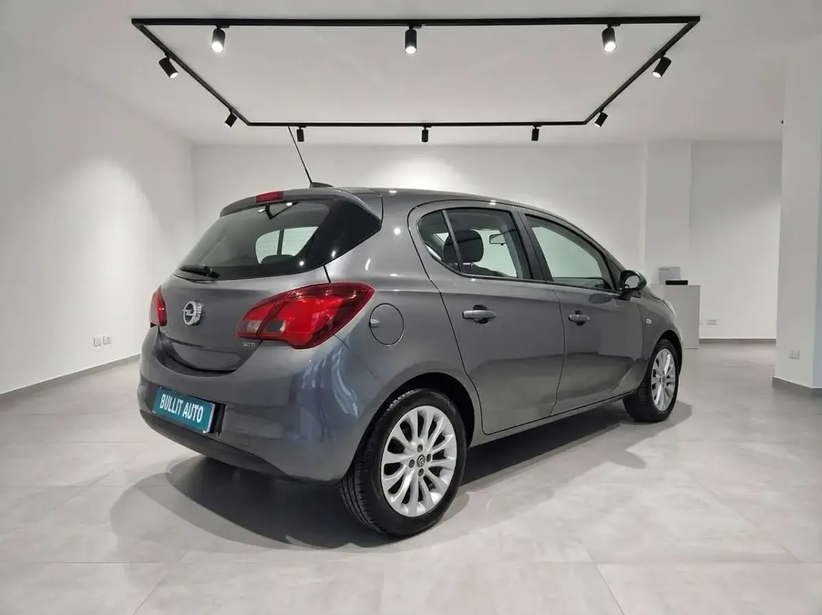 Usata Opel Corsa Cosmo 75 CV (55 kW) 2017 Grigio Utilitaria