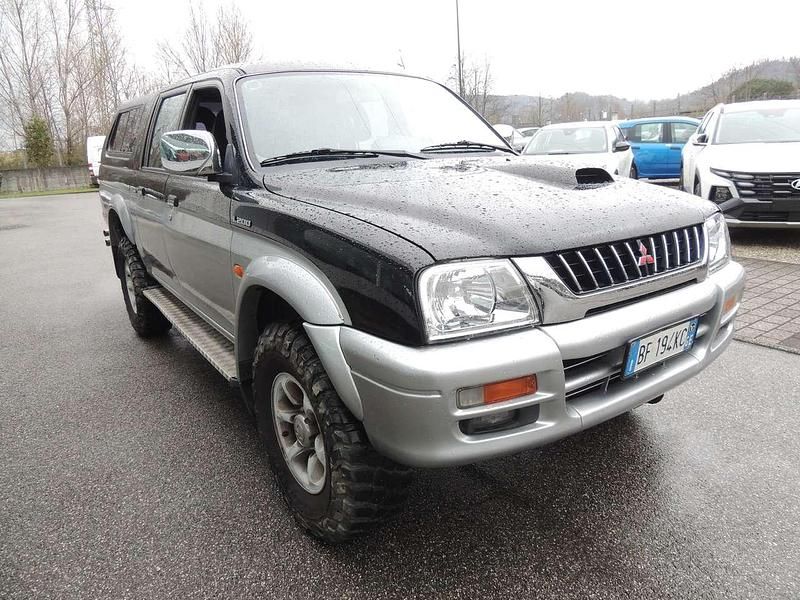 Usata Mitsubishi L200 99 CV (72 kW) 1999 Nero Pick-up