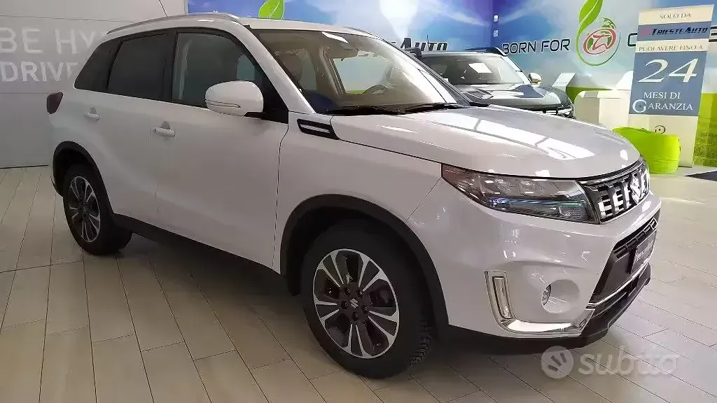 Usata Suzuki Vitara 114 CV (83 kW) 2022 Bianco SUV