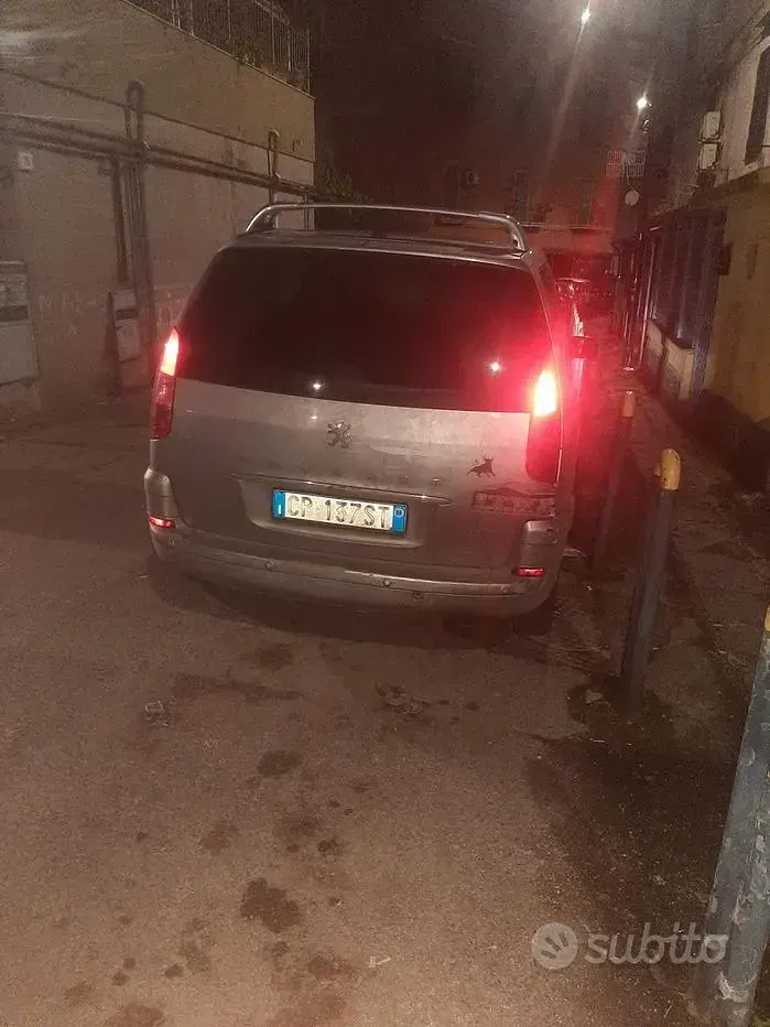 Usata Peugeot 807 128 CV (94 kW) 2004 Monovolume