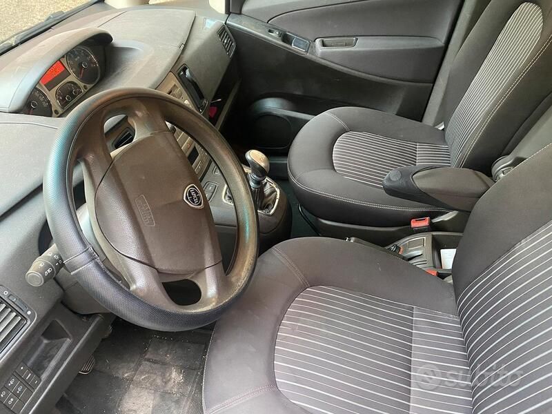 Usata Lancia Musa 77 CV (56 kW) 2009 Nero Monovolume