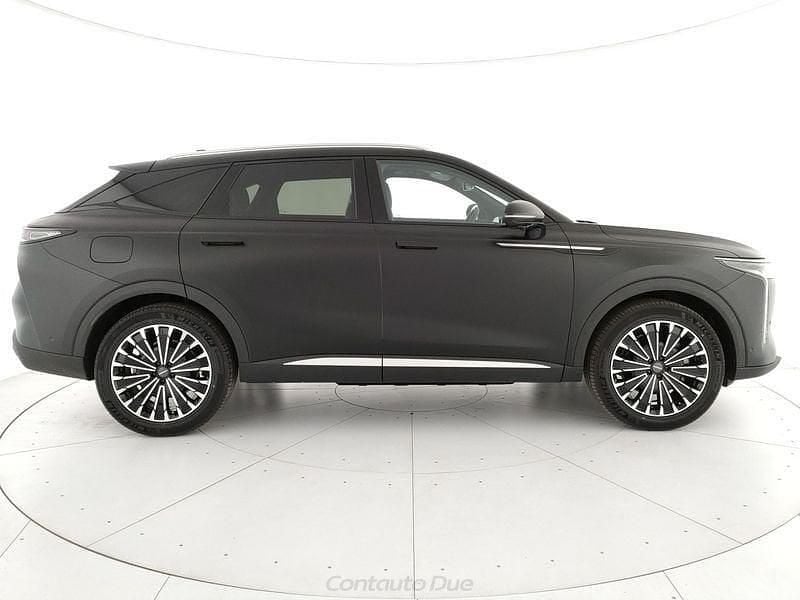 Nuova Omoda 9 537 CV (394 kW) 2025 Khaky white SUV