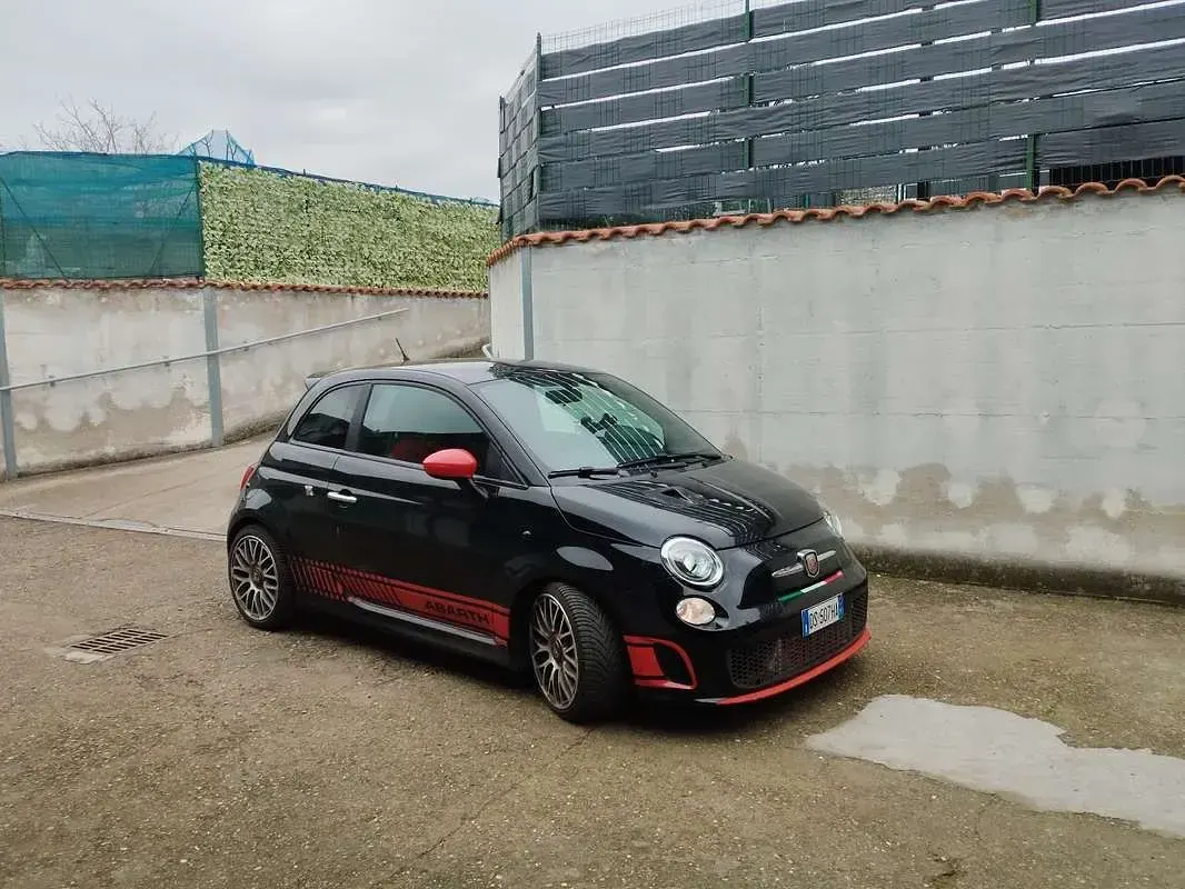 Usata Abarth 500 135 CV (99 kW) 2008 Utilitaria