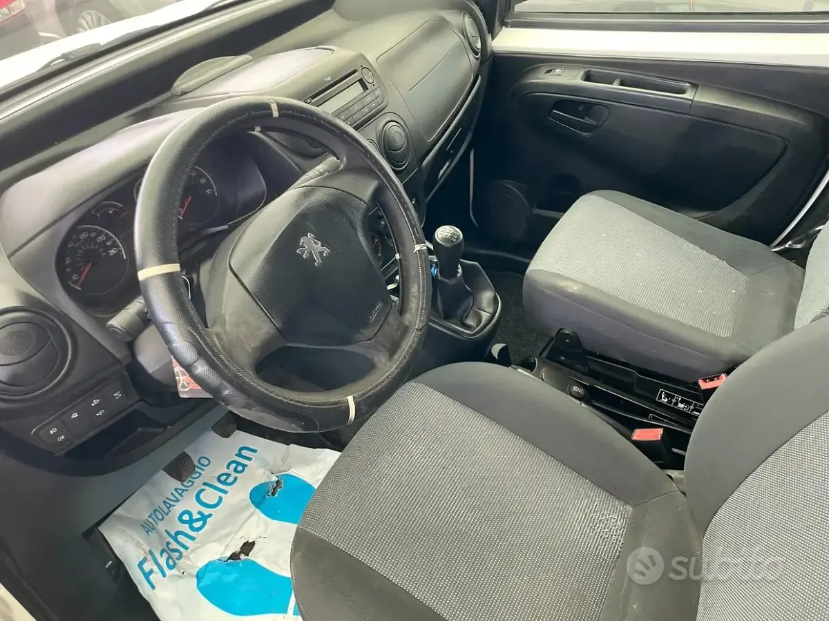 Usata Peugeot Bipper 75 CV (55 kW) 2016 Bianco Monovolume