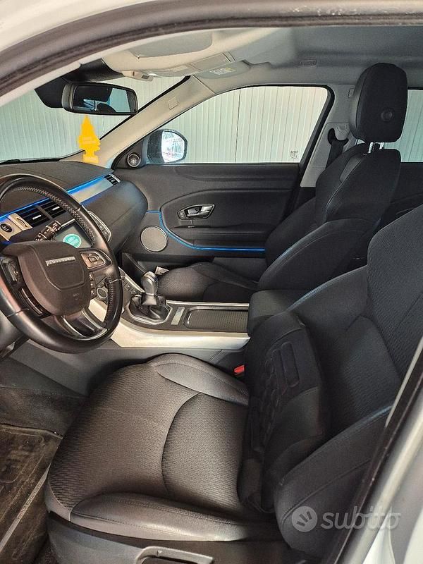 Usata Land Rover Range Rover evoque 241 CV (177 kW) 2018 Bianco SUV