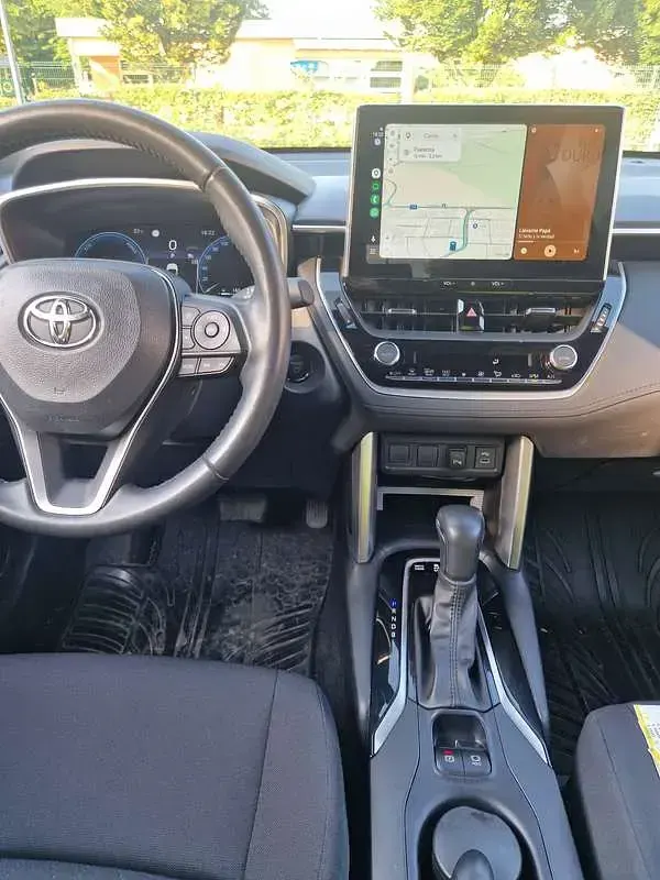 Usata Toyota Corolla Cross Trend 98 CV (72 kW) 2025 Grigio SUV
