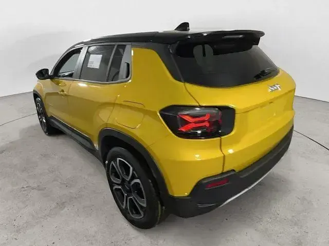 Uusi Jeep Avenger Summit 101 HP (74 kW) 2025 Keltainen Katumaasturi