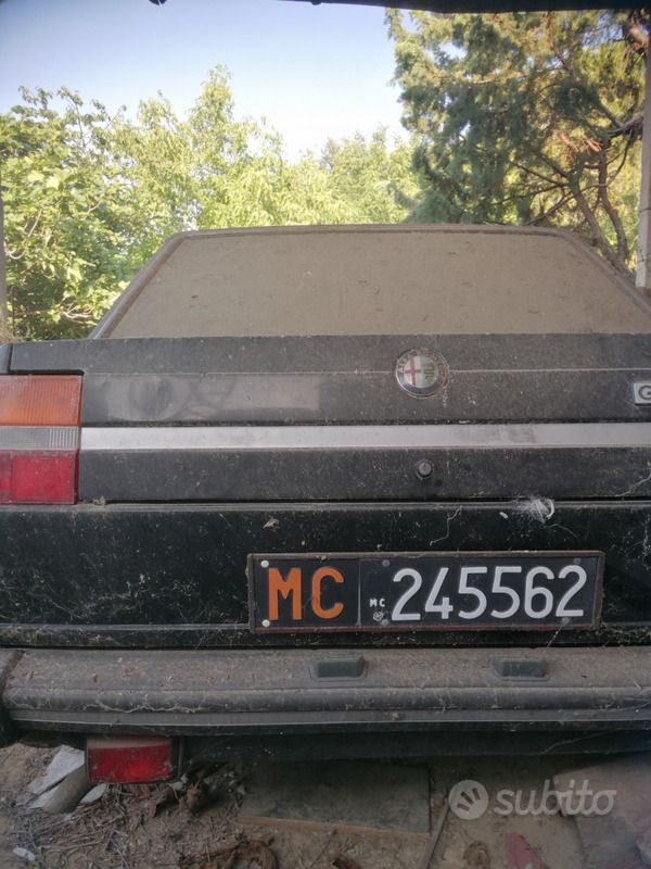 Usata Alfa Romeo Giulietta 122 CV (89 kW) 1985 Utilitaria