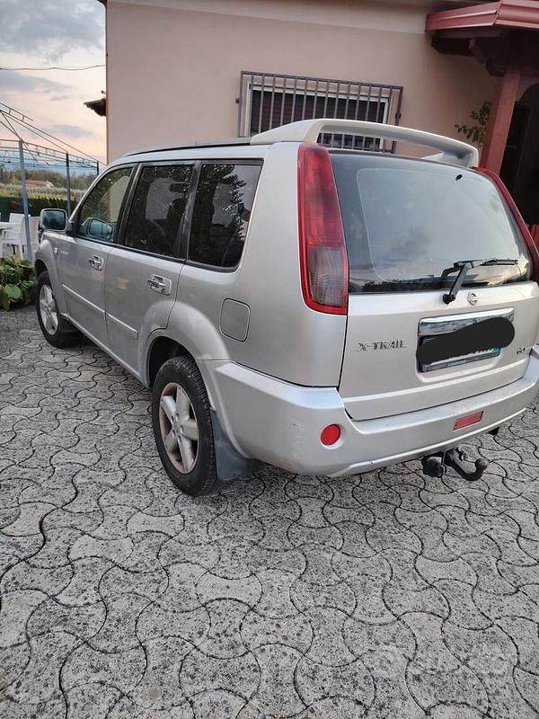 Usata Nissan X-Trail 136 CV (100 kW) 2006 Grigio SUV