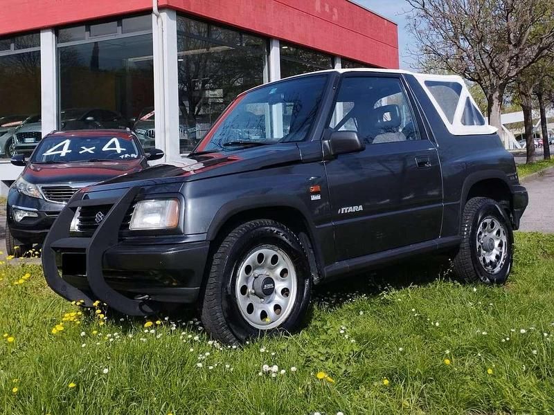 Usata Suzuki Vitara 77 CV (56 kW) 1990 Grigio SUV