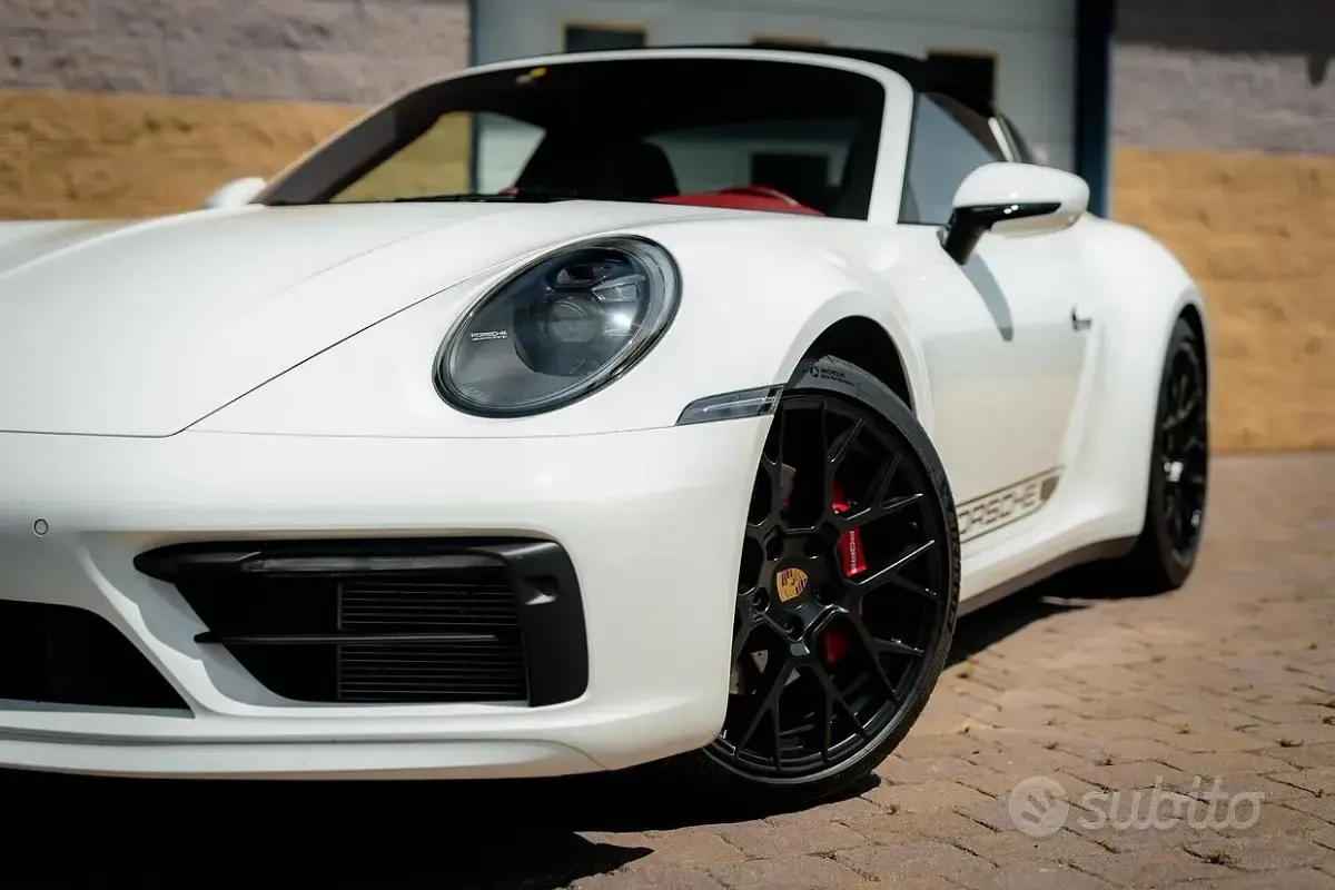 Usata Porsche 911 Targa 4S 450 CV (330 kW) 2023 Bianco Cabrio