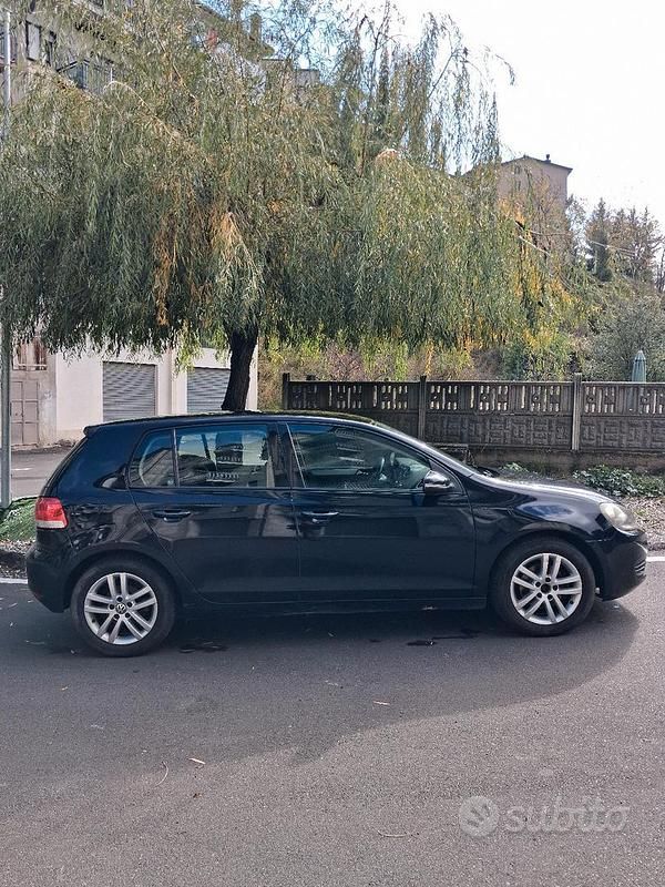 Usata VW Golf VI 110 CV (80 kW) 2010 Nero Utilitaria