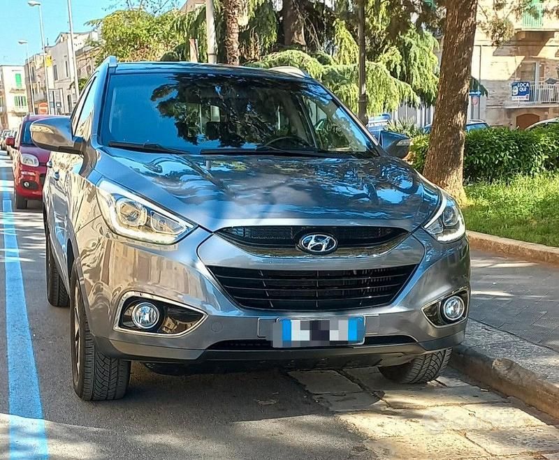 Usata Hyundai ix35 Xpossible 116 CV (85 kW) 2014 Grigio SUV