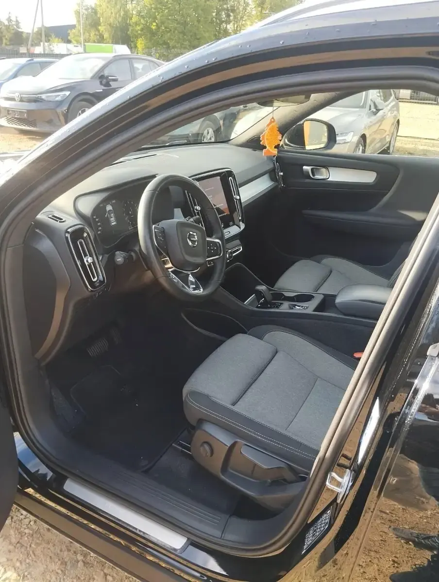 Usata Volvo XC40 Ultimate 129 CV (94 kW) 2022 Nero SUV