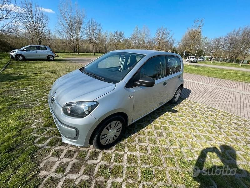 Usata VW up! 68 CV (50 kW) 2014 Grigio Utilitaria