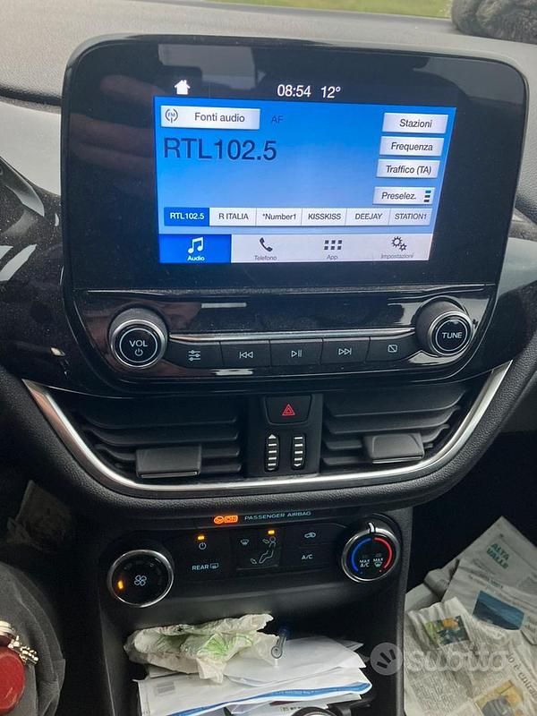 Usata Ford Fiesta 80 CV (58 kW) 2017 Nero Utilitaria