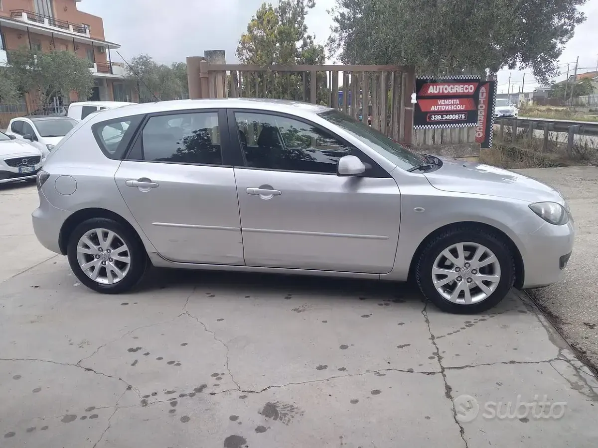 Usata Mazda 3 Energy 109 CV (80 kW) 2006 Grigio Berlina