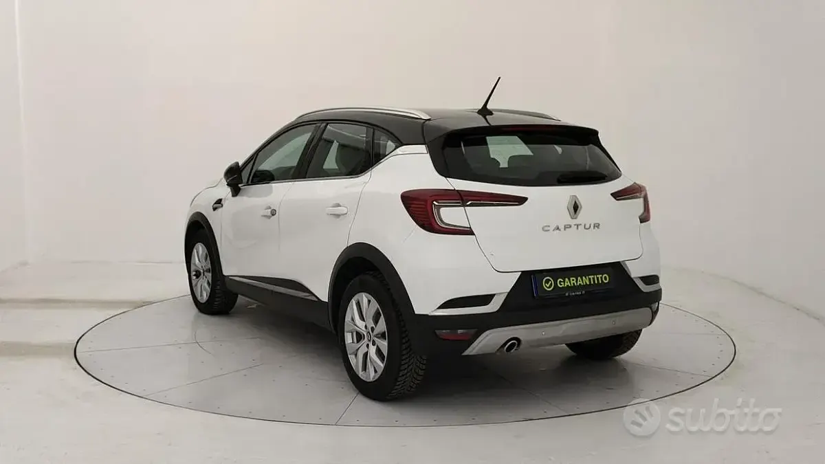 Usata Renault Captur Intens 116 CV (85 kW) 2020 Bianco SUV