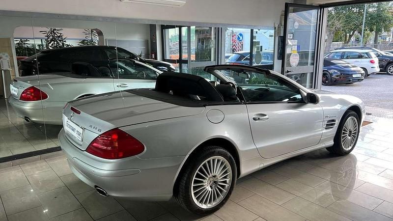 Usata Mercedes SL500 306 CV (225 kW) 2001 Argento Cabrio