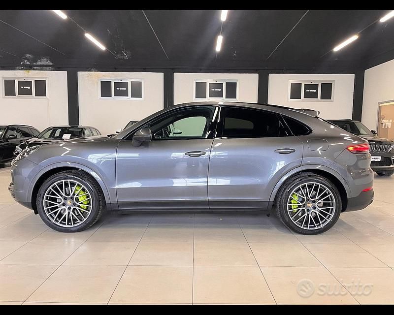 Usata Porsche Cayenne 340 CV (250 kW) 2021 Grigio SUV