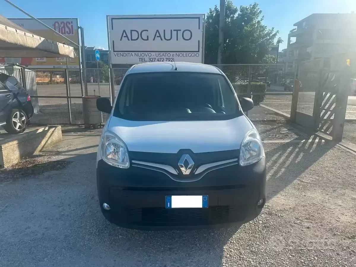 Usata Renault Kangoo 90 CV (66 kW) 2018 Bianco Monovolume
