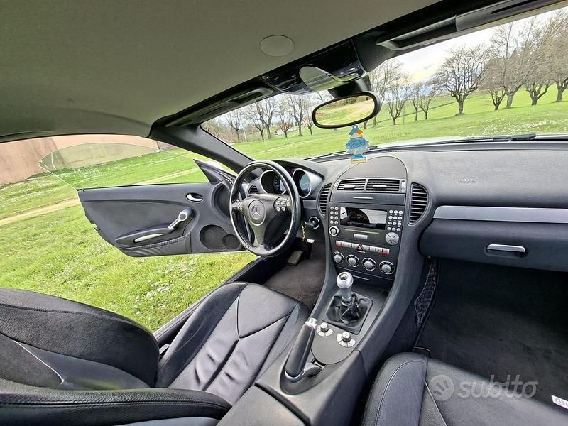 Usata Mercedes SLK350 272 CV (200 kW) 2004 Grigio Cabrio