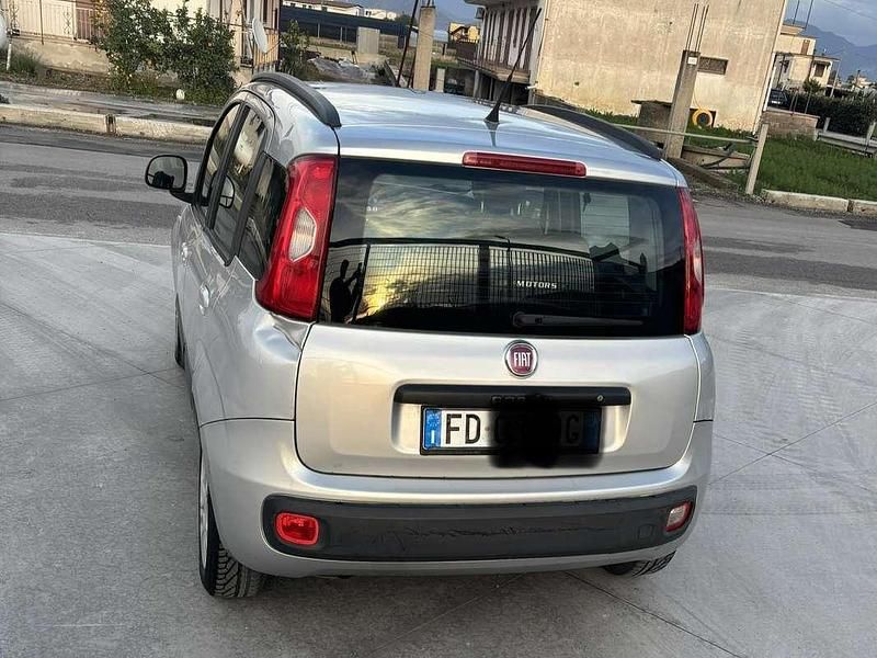 Usata Fiat Panda Lounge 69 CV (50 kW) 2016 Grigio Utilitaria