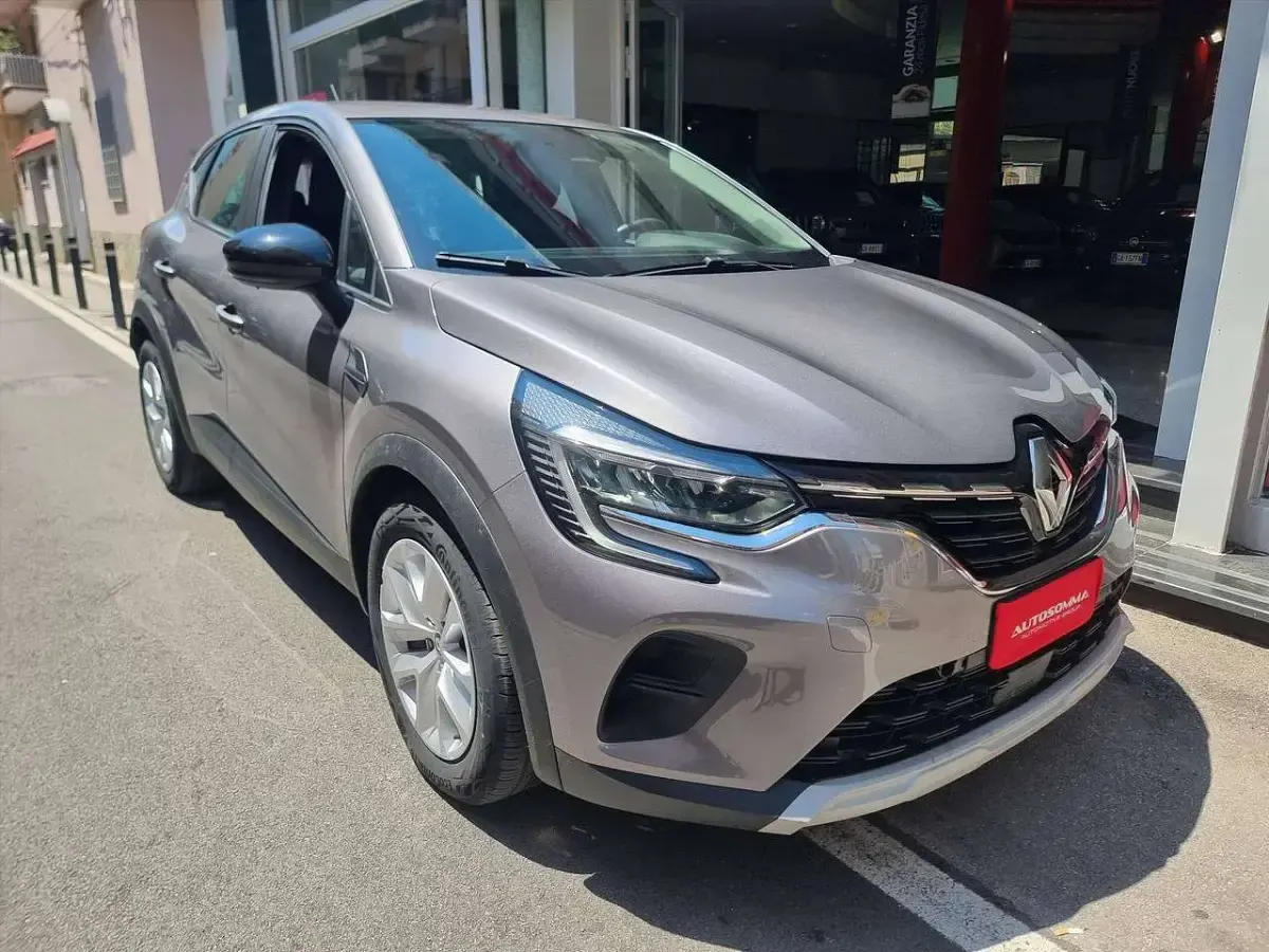 Usata Renault Captur Equilibre 94 CV (69 kW) 2023 Grigio SUV