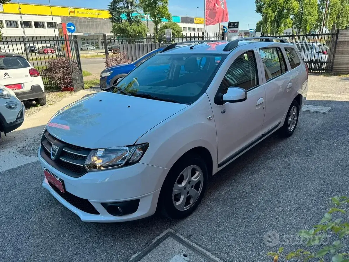 Usata Dacia Logan MCV Lauréate 90 CV (66 kW) 2016 Bianco Station wagon