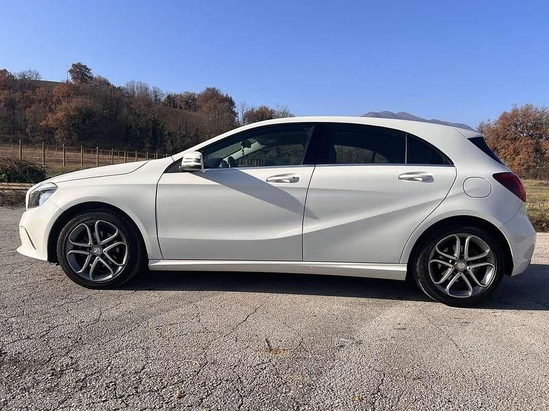 Usata Mercedes A180 109 CV (80 kW) 2015 Berlina