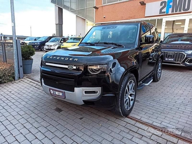 Usata Land Rover Defender 249 CV (183 kW) 2023 Nero SUV