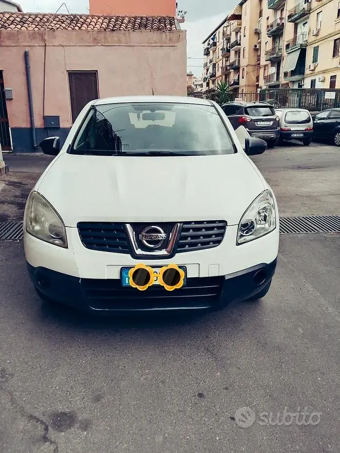 Usata Nissan Qashqai Tekna 106 CV (77 kW) 2010 Bianco SUV