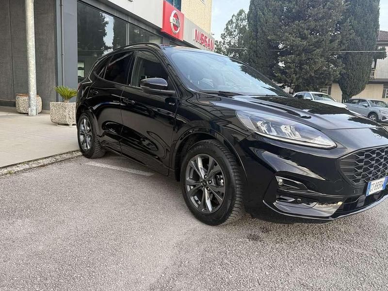 Usata Ford Kuga ST-Line X 120 CV (88 kW) 2024 SUV