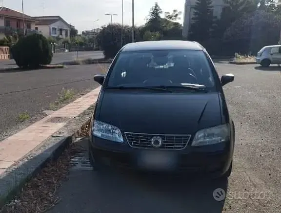 Usata Fiat Idea 69 CV (50 kW) 2009 Nero Monovolume