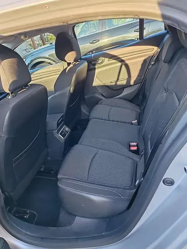 Usata Renault Mégane IV Business 110 CV (80 kW) 2018 Argento Berlina