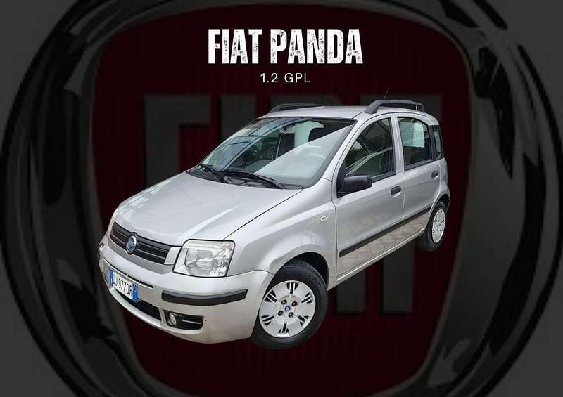 Argento Usata 2007 Fiat Panda Dynamic Utilitaria | 4500 € (Buon prezzo) - Immagine 1/4